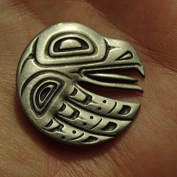 Wade Baker Signed Native Canadian Frederick Pewter Pin - Picture 5 of 5